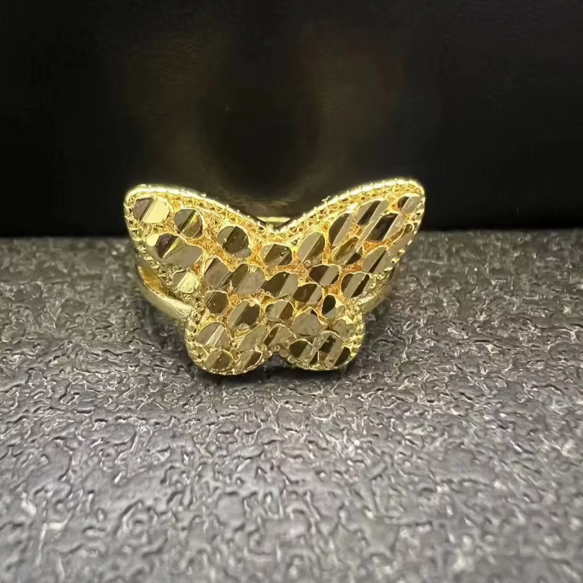 Butterfly ring