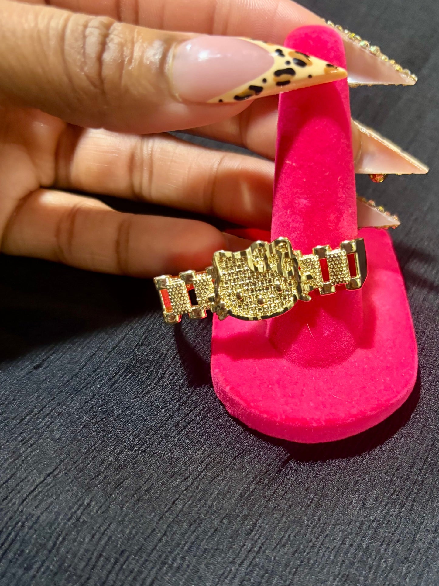 Two finger hello kitty ring