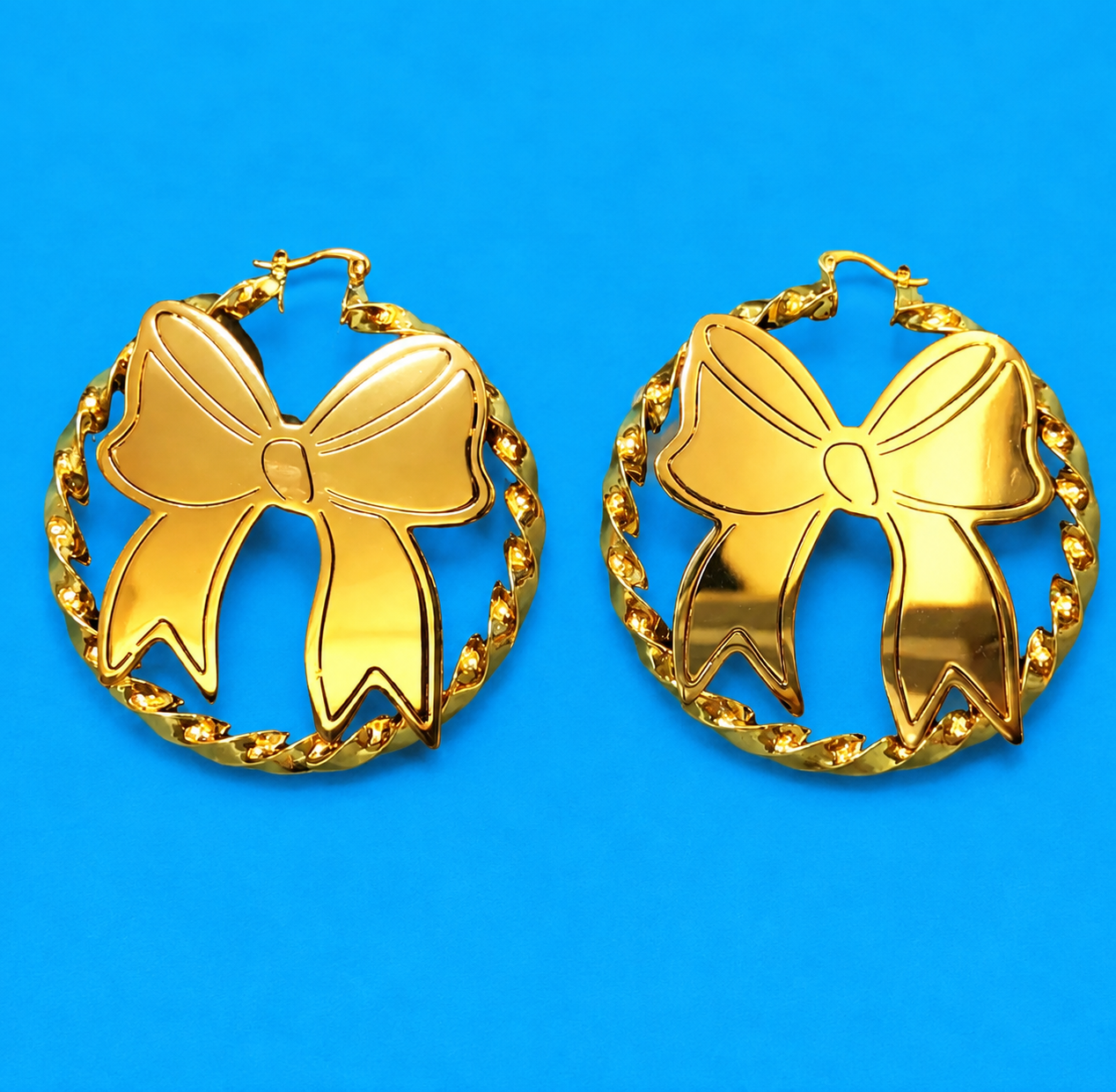 Gold bow earrings