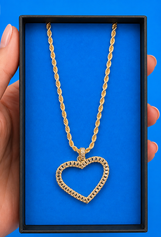 Heart rope necklace