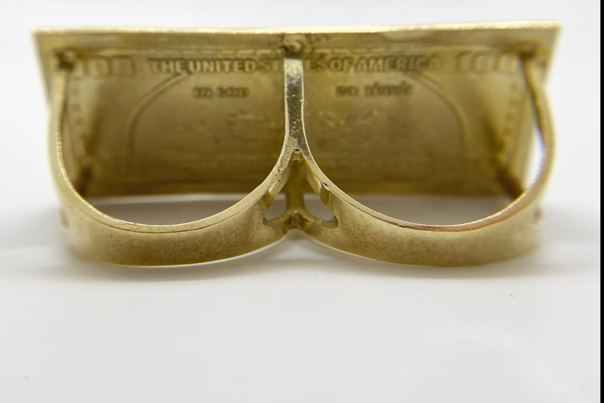 Two finger money ring